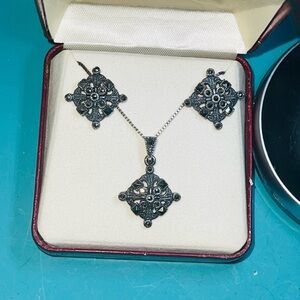 Elegant Sterling Silver Jewelry Set